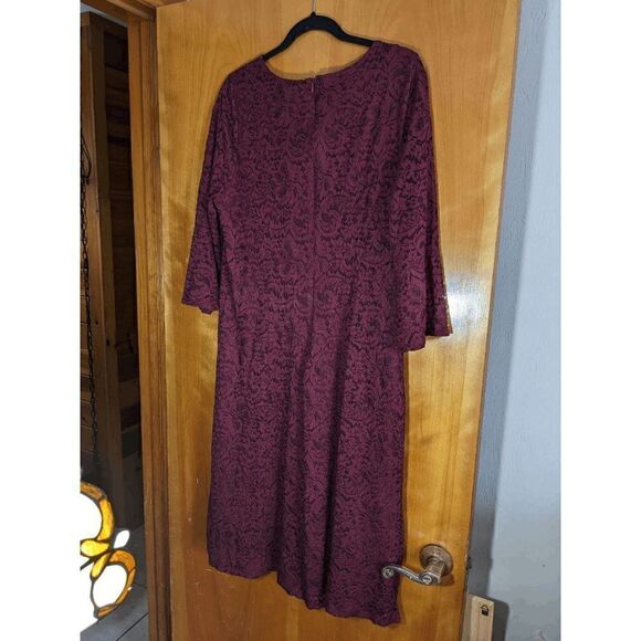 NEW DENNIS BASSO FULLY LINED BURGUNDY LACK DRESS - 16 - Picture 3 of 5